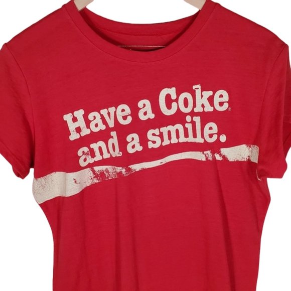 Coca Cola Shirt Graphic Sustainable Recycled Smile Red Adult M-L Juniors - Picture 2 of 6